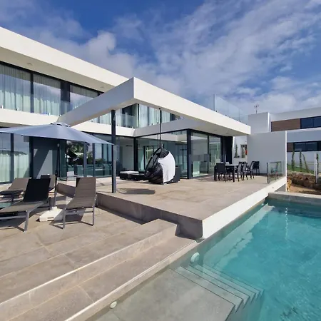 Sunset Villa *